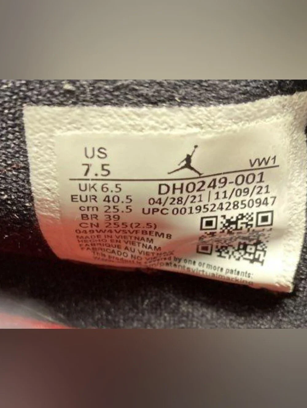 Jordan sporty sneakers